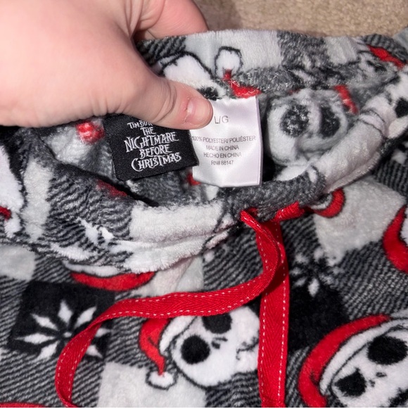 Disney Soft & Fuzzy Plaid Nightmare Before Christmas Jack Skellington PJ Shorts - Picture 3 of 5